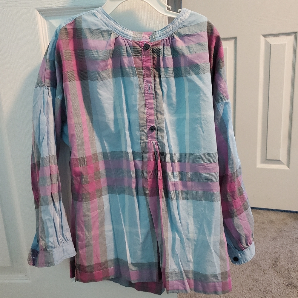 Girls Burberry long sleeves shirt.10Y